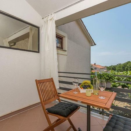 Apartment Green With Balcony Nova Vas  Esterno foto