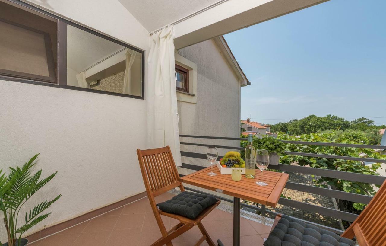 Apartment Green With Balcony Nova Vas  Esterno foto