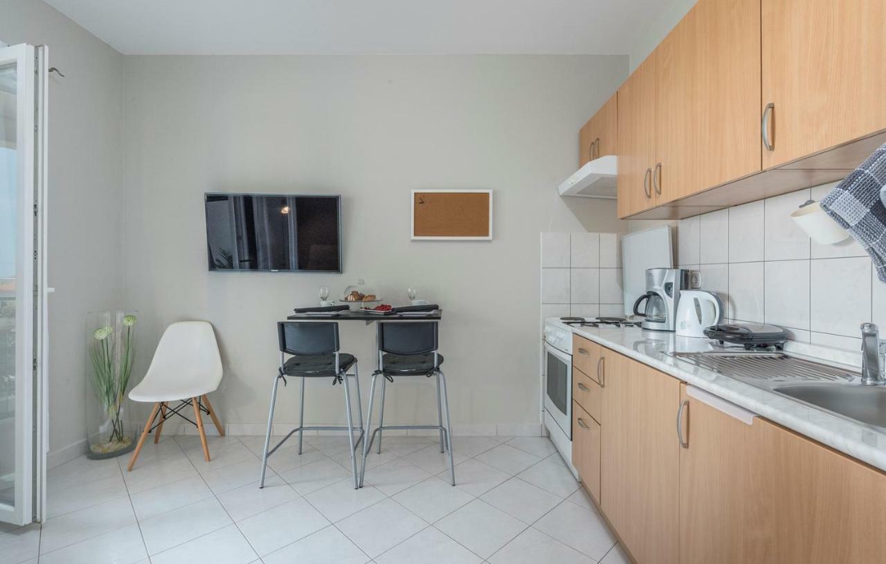 Apartment Green With Balcony Nova Vas  Esterno foto
