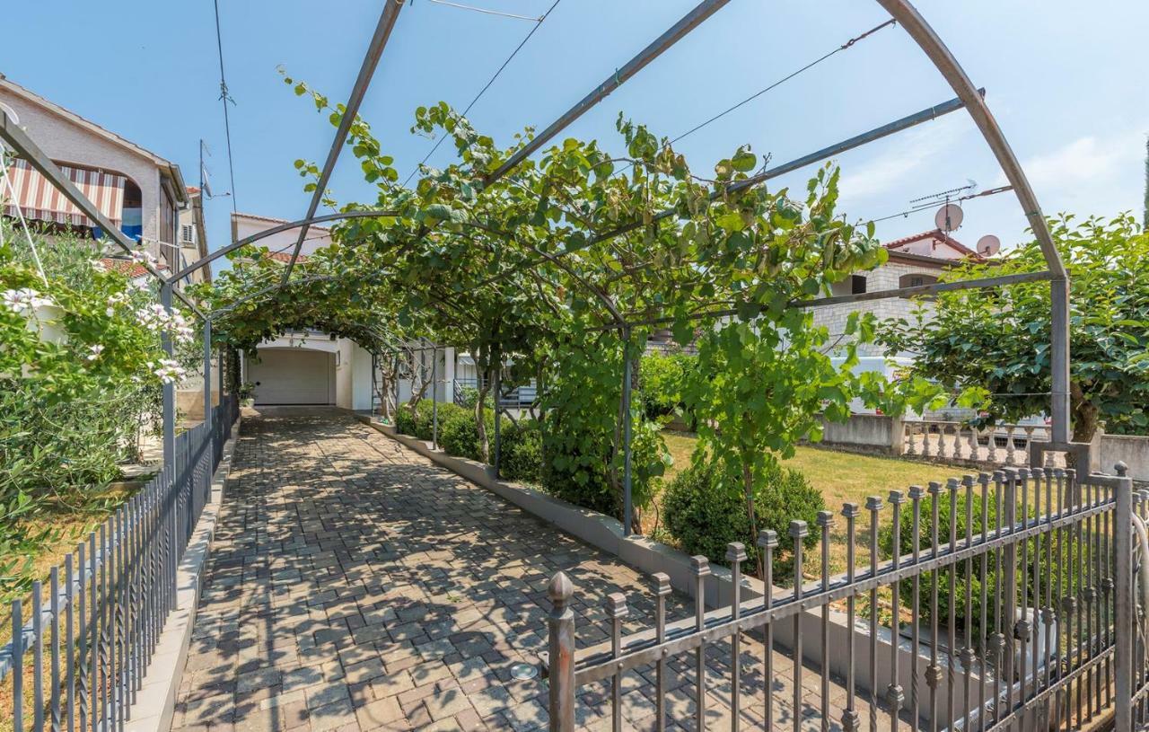 Apartment Green With Balcony Nova Vas  Esterno foto