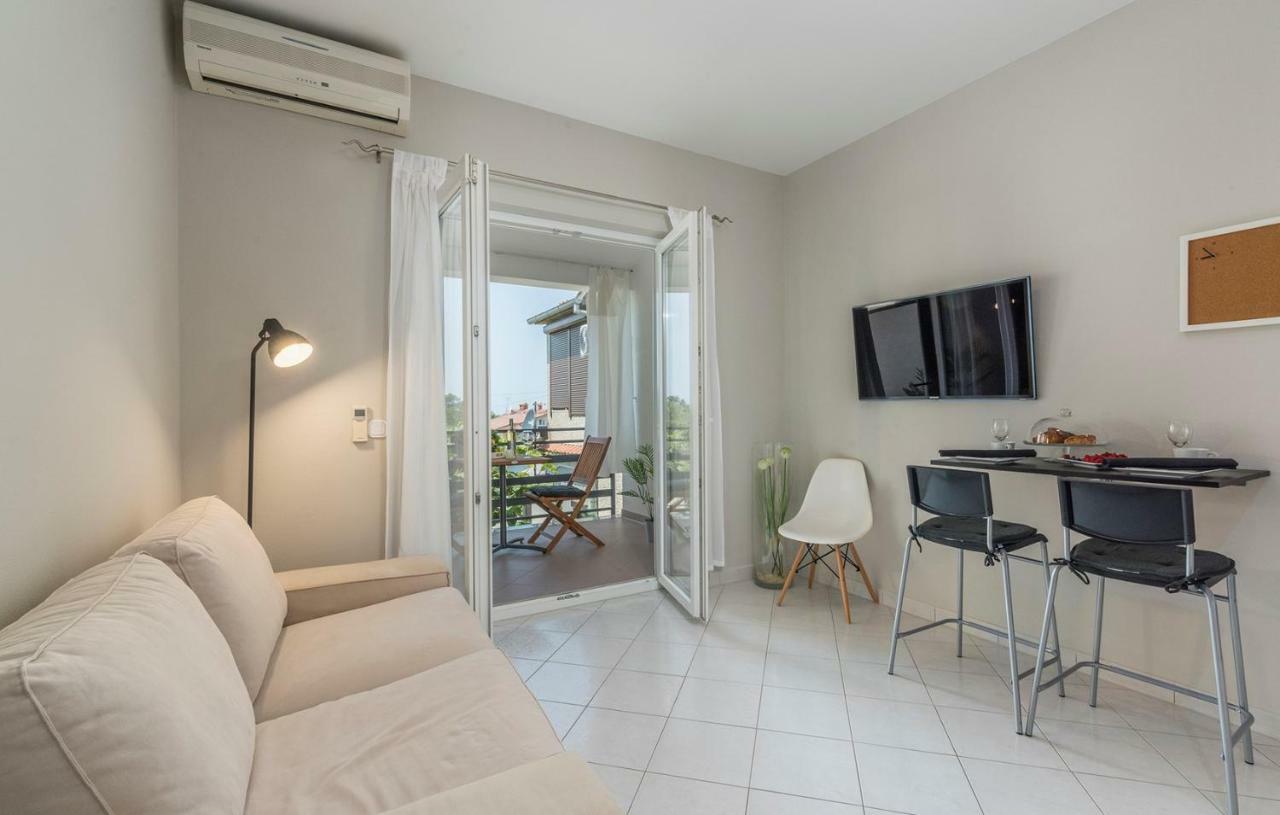Apartment Green With Balcony Nova Vas  Esterno foto